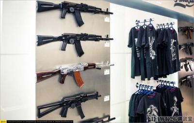 俄罗斯武器公司在机场开免税店甩卖 军火 -中国