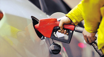 油价今日有望四连跌 汽油价格或回归5元时代