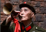 解放军报头版刊登中央军委向红军老战士的致敬信