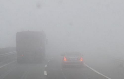 大雾来袭!山东境内数十个高速收费站临时封闭