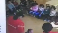 家长曝出幼儿园监控视频，这个老师3天打了5个孩子